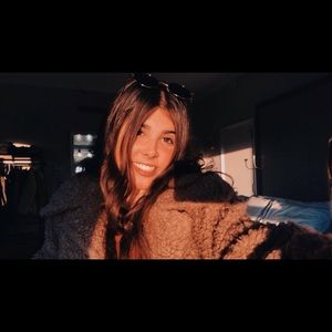 Meet your Posher, Kelsey